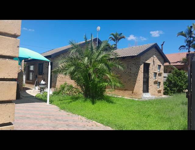 3 BEDROOM HOUSE FOR SALE IN BENDOR